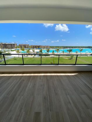 One of my favorite views in Punta Cana is looking for its next tenant. 