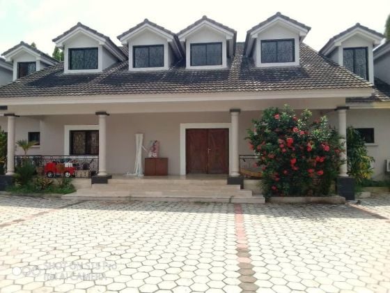 EN  LOCATION RIVIERA GOLF4 Villa Duplex Haut Standing 10 pièces ...