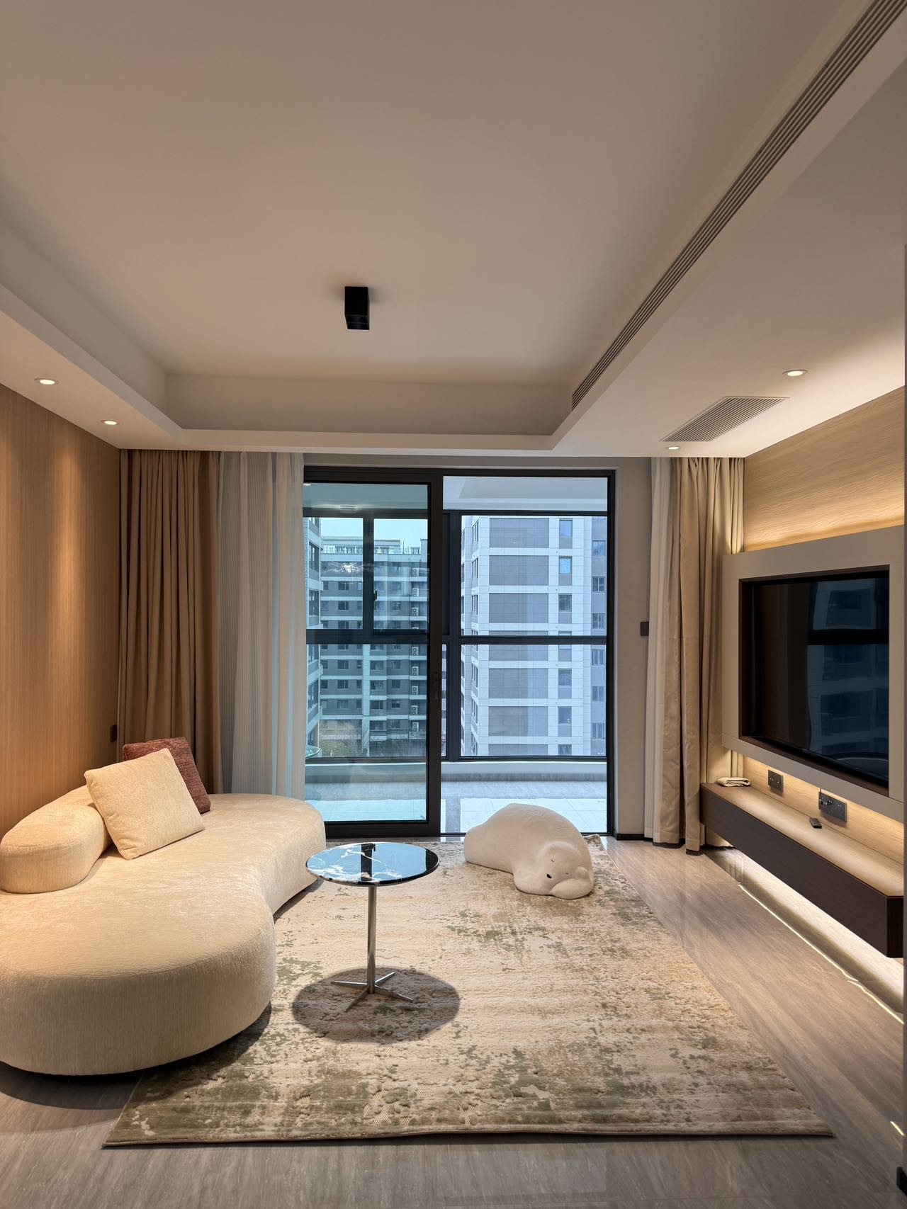 Brand new 3br flat near Olympic Sports Center in SIP for rent