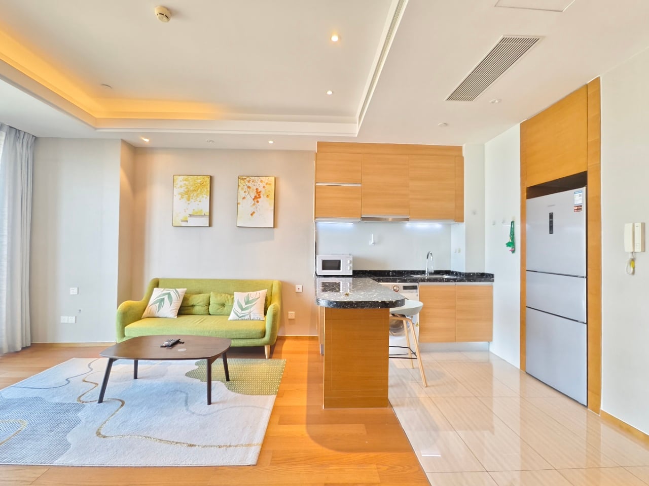 One-bedroom flat in Skyline Condo next to Hilton in metro line 1 in SIP