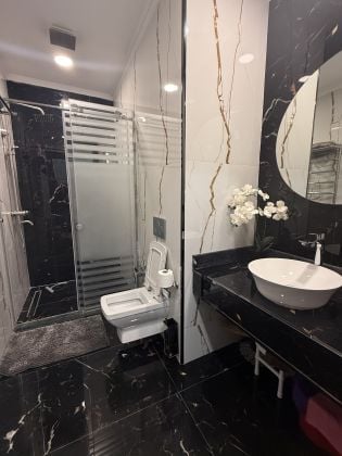 Luxury 280 m² 2-Bedroom Apartment for Rent in Grand Hayat Residence