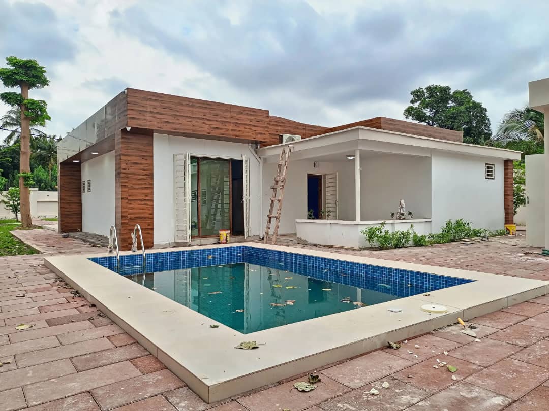 Villa avec piscine à louer à l'hippodrome 