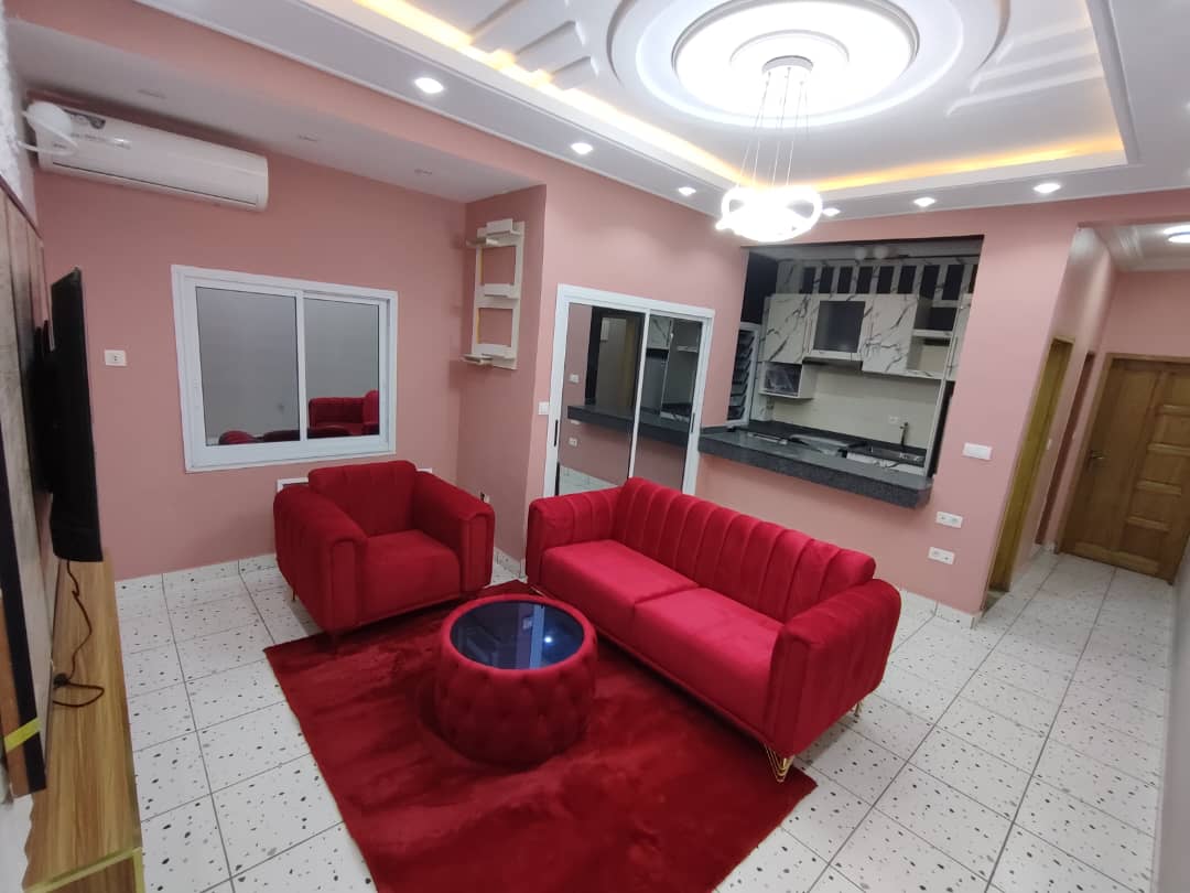 Edificio de nueva construcción y totalmente equipado en venta en Douala. 