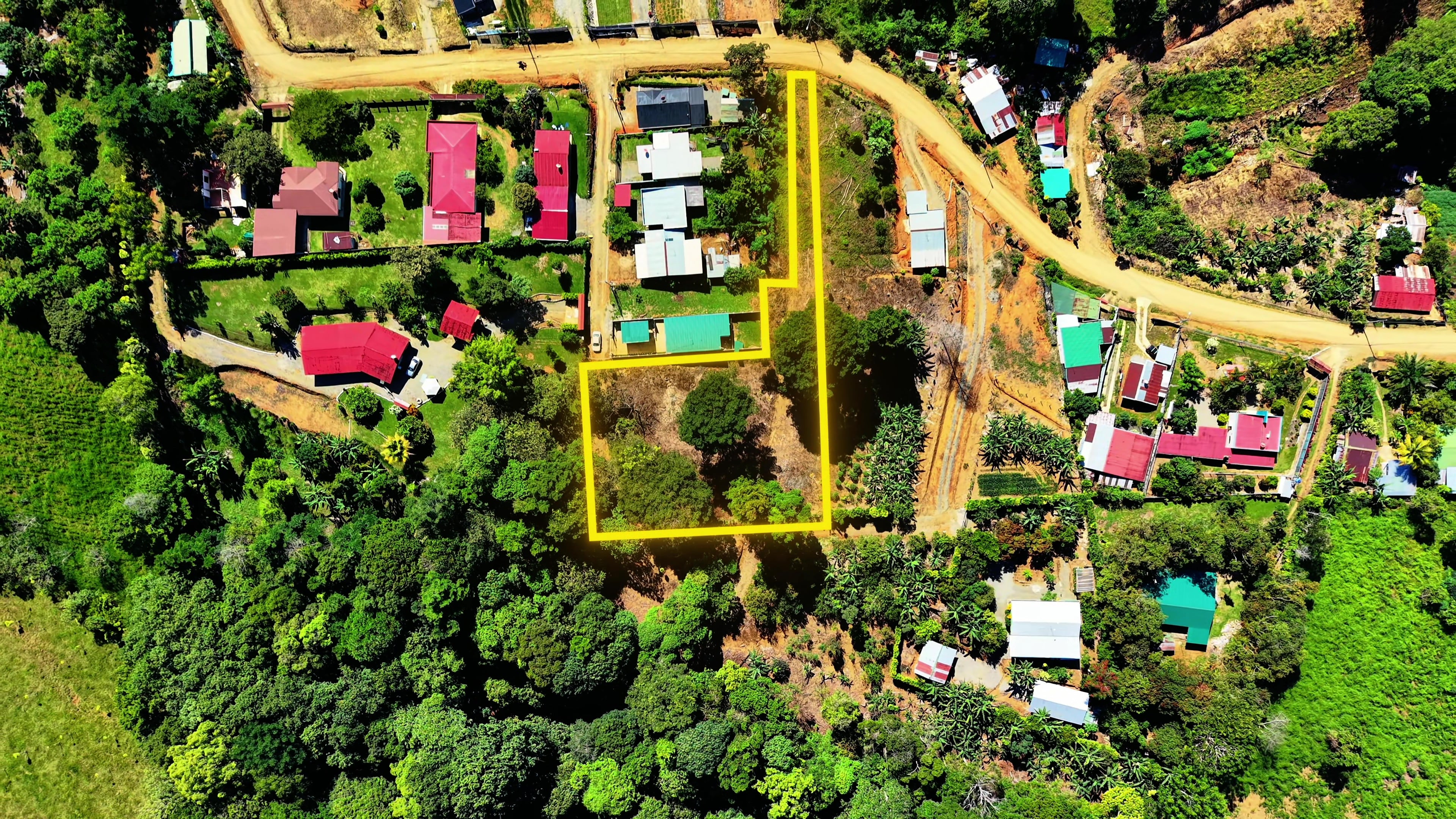 FLAT LAND READY TO BUILD WITH STRATEGIC LOCATION