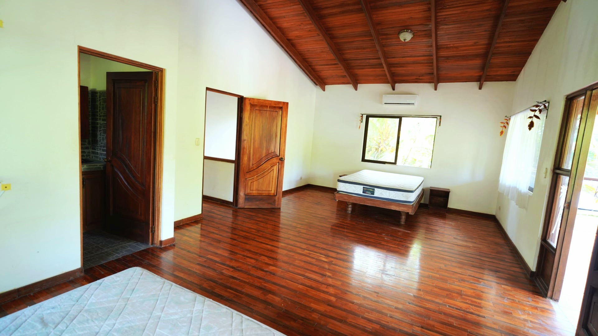 CASA CON PISCINA CERCA DEL MAR