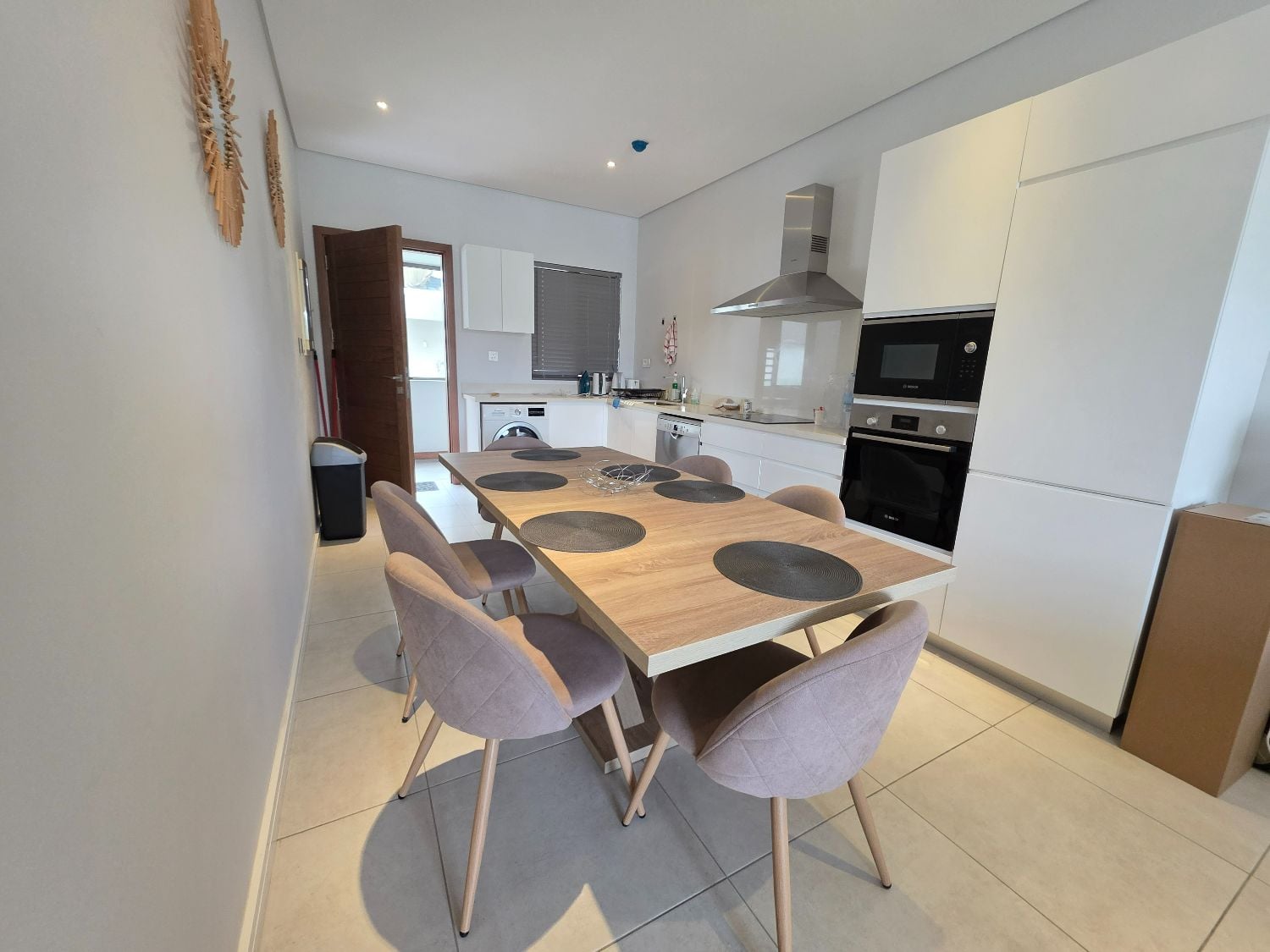 Stunning first-floor apartment for rent in a high-end residence in Pereybere