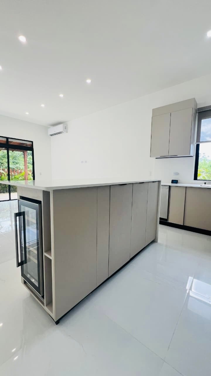 VENDO VILLA EN METRO COUNTRY CLUB