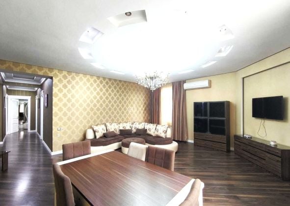 CITY CENTER!!! 3 bedroom apartment for rent close to 28 may metro, Port ...
