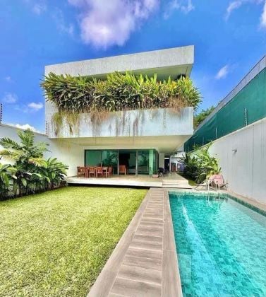 À LOUER — VILLA DUPLEX 6 PIÈCES AVEC PISCINE & JARDIN ...