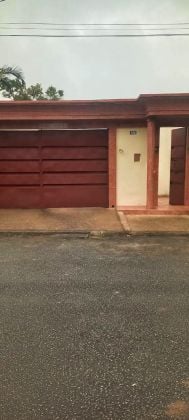 À VENDRE — VILLA BASSE 7 PIÈCES AVEC JARDIN | 2 ...