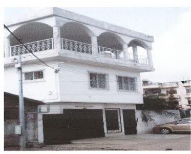 Villa Rez+2 étages à vendre en un bel emplacement à ...