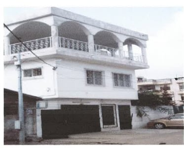 Ground floor + 2 floors villa for sale in a beautiful location in Akpakpa City Centre of Cotonou