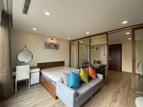 Nice, modern 2 – bedroom apartment with lake view in Ho Ba Mau ...