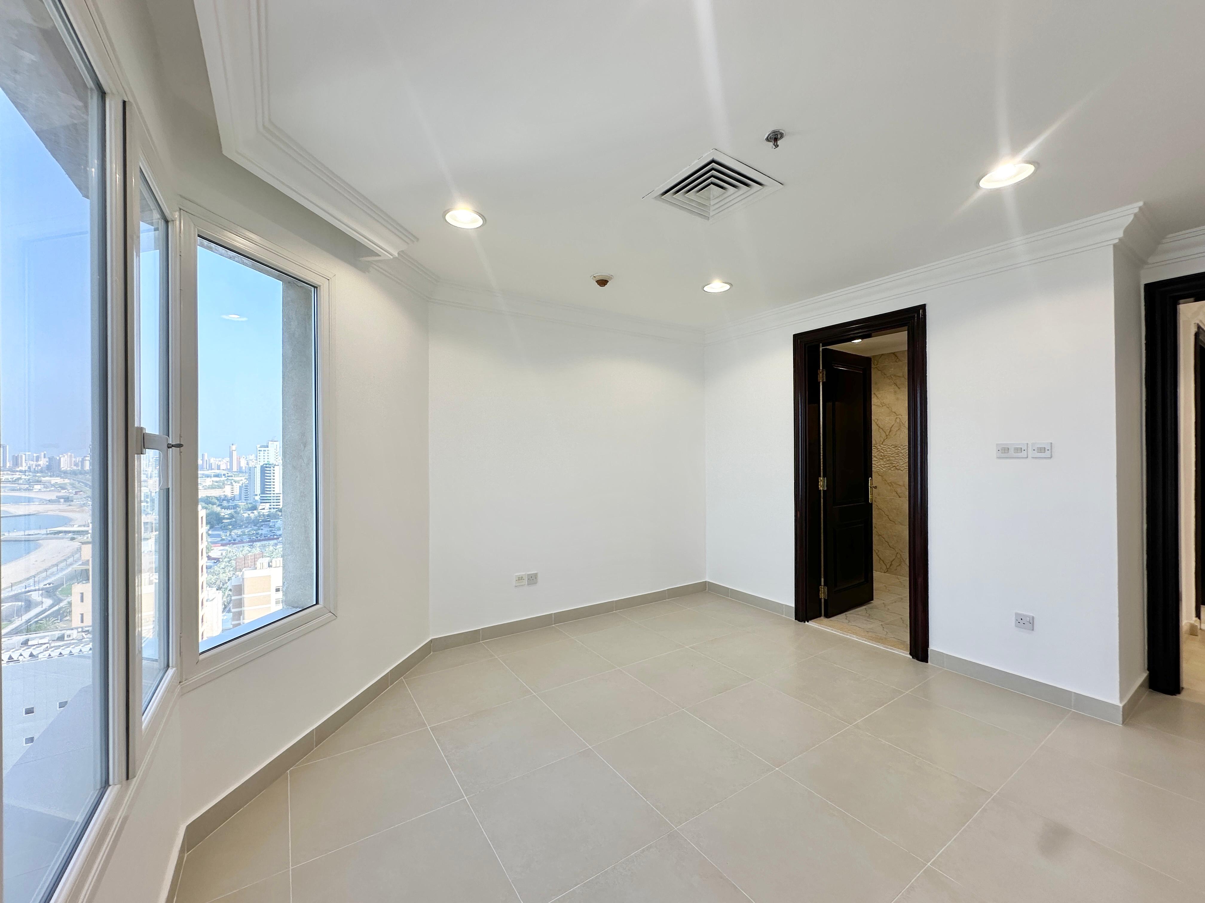 Three bedroom Seaview apartment with balcony for rent in Shaab Al bahari