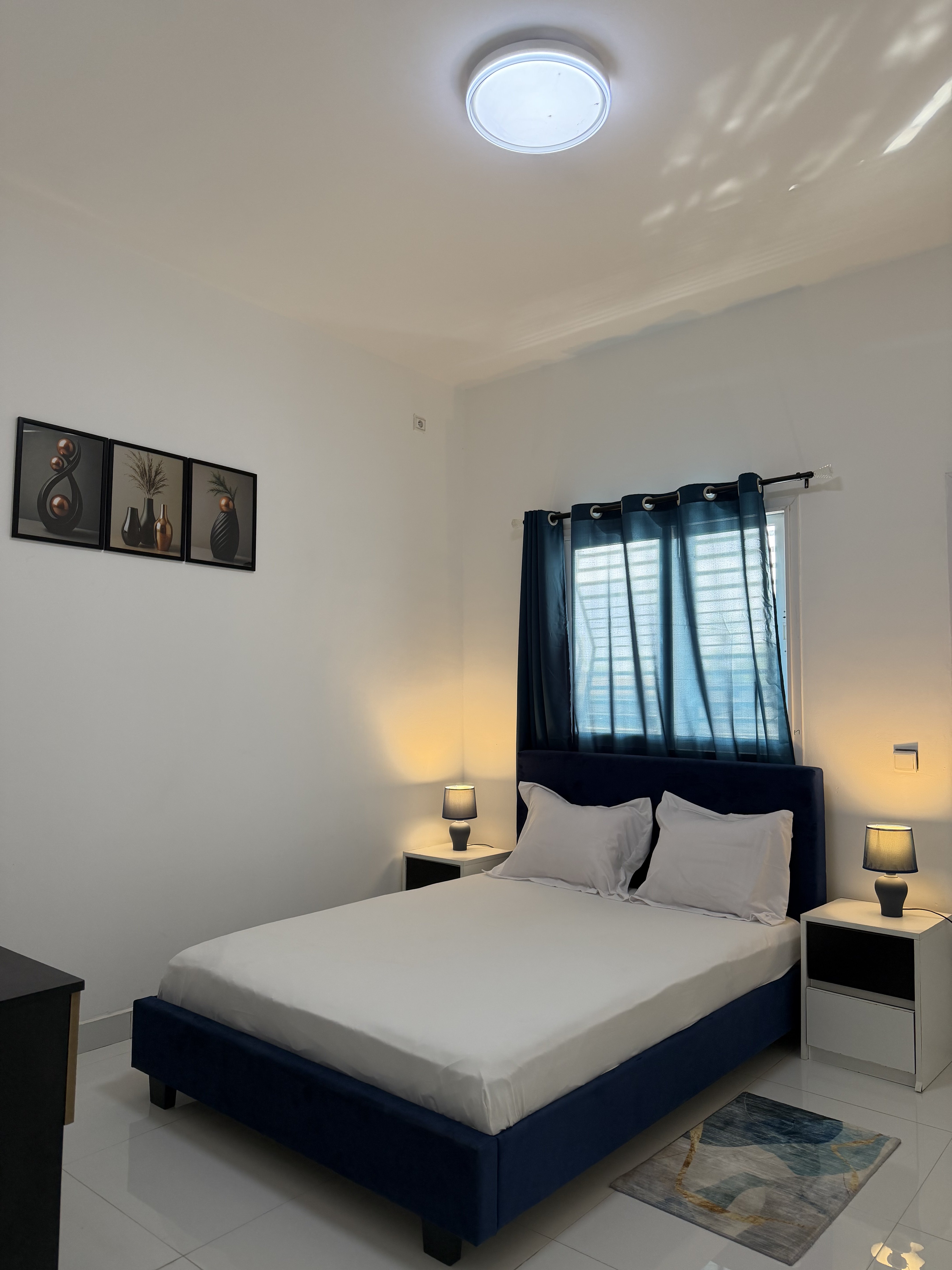 Appartement meublé à Toliara – 3 chambres, climatisation, Wi-Fi Starlink