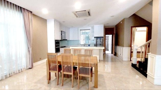 Villa for rent in Eliton, Koh Pich