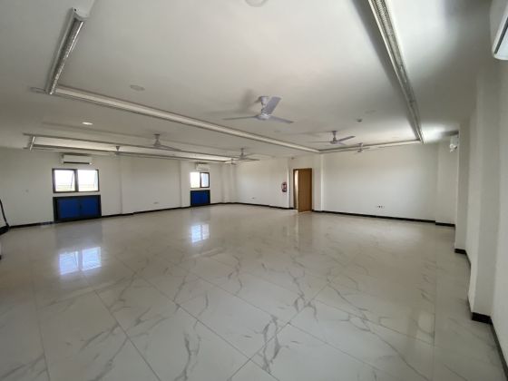 LOCATION IMMEUBLE R+6 A OUAGA2000 EN FACE D'UNE AVENUE OUAGADOUGOU
