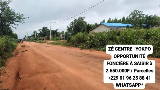 *ZÈ CENTRE précisément à ZE-YOKPO 10 PARCELLES ...