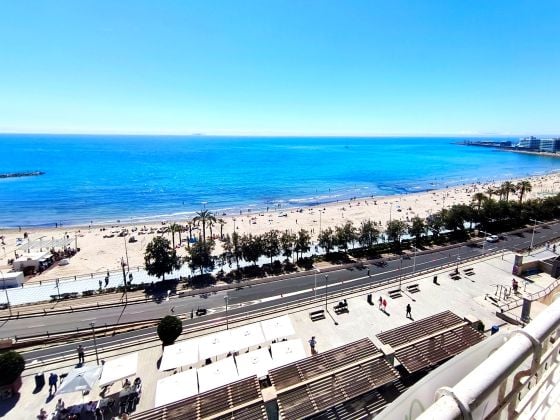 Magnifique demeure offrant une vue imprenable sur la ...