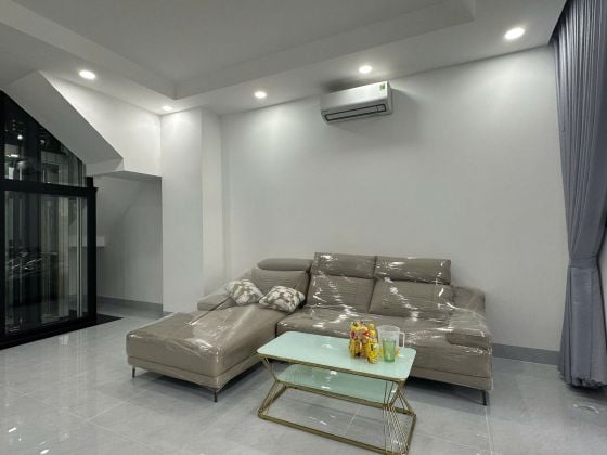 BRAND NEW 3-BEDROOM HOUSE WITH ELEVATOR FOR RENT – MY GIA, NHA TRANG