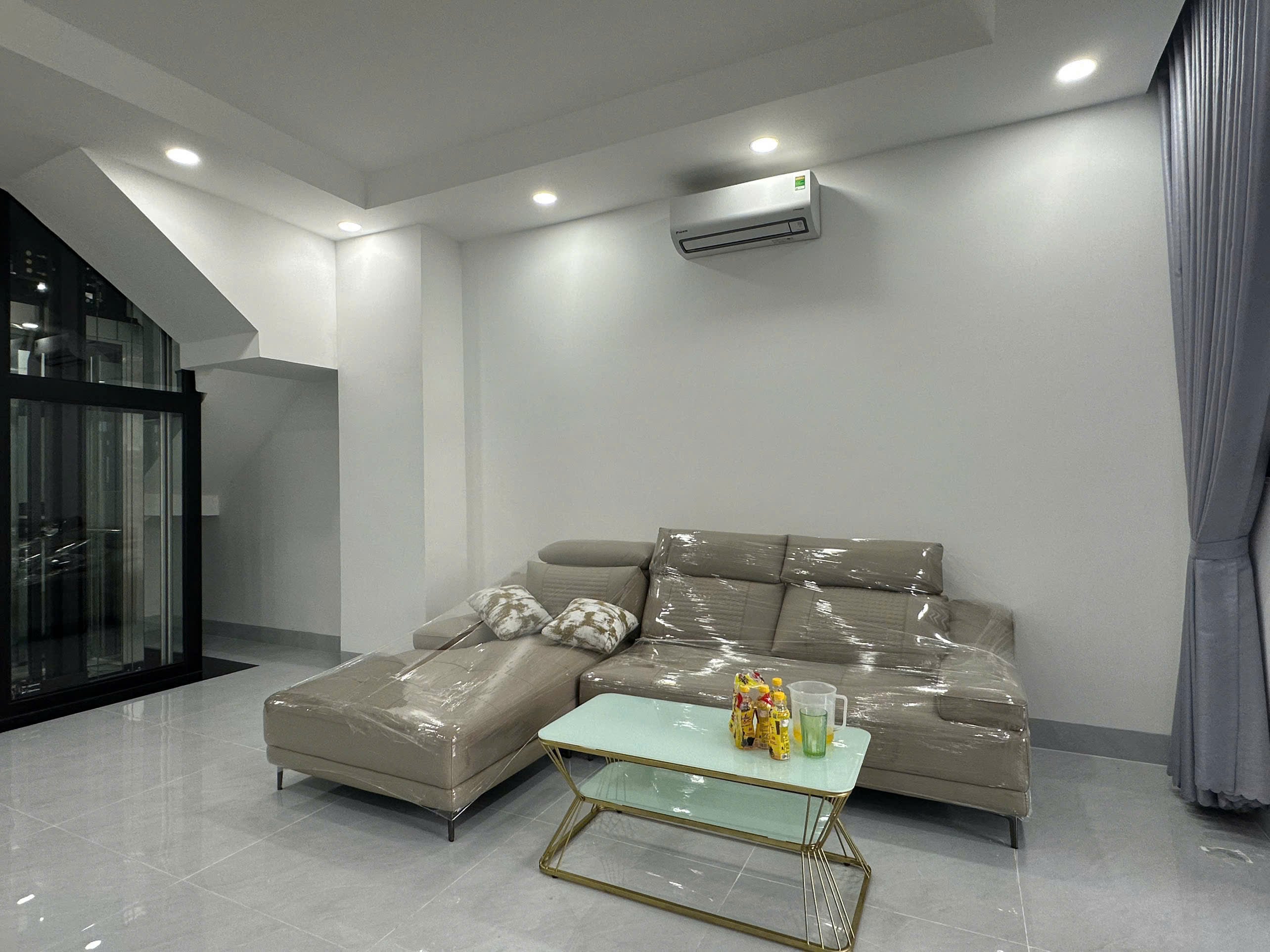 BRAND NEW 3-BEDROOM HOUSE WITH ELEVATOR FOR RENT – MY GIA, NHA TRANG