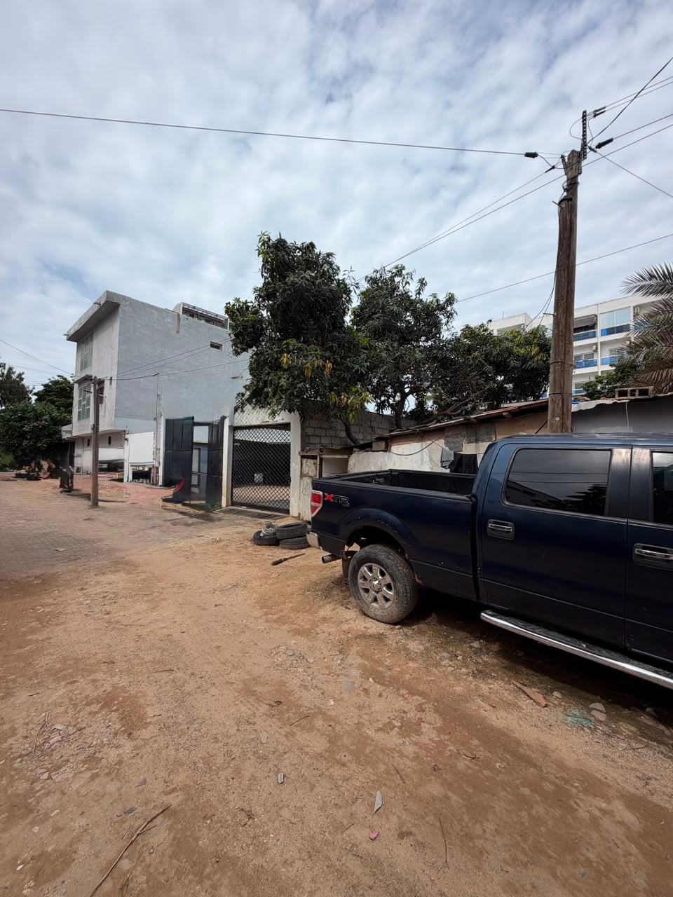 LAND FOR SALE ALMADIE
