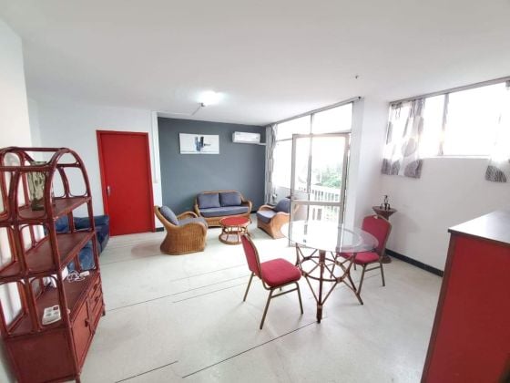 Cocody centre cité Bab appartement chambre salon en location