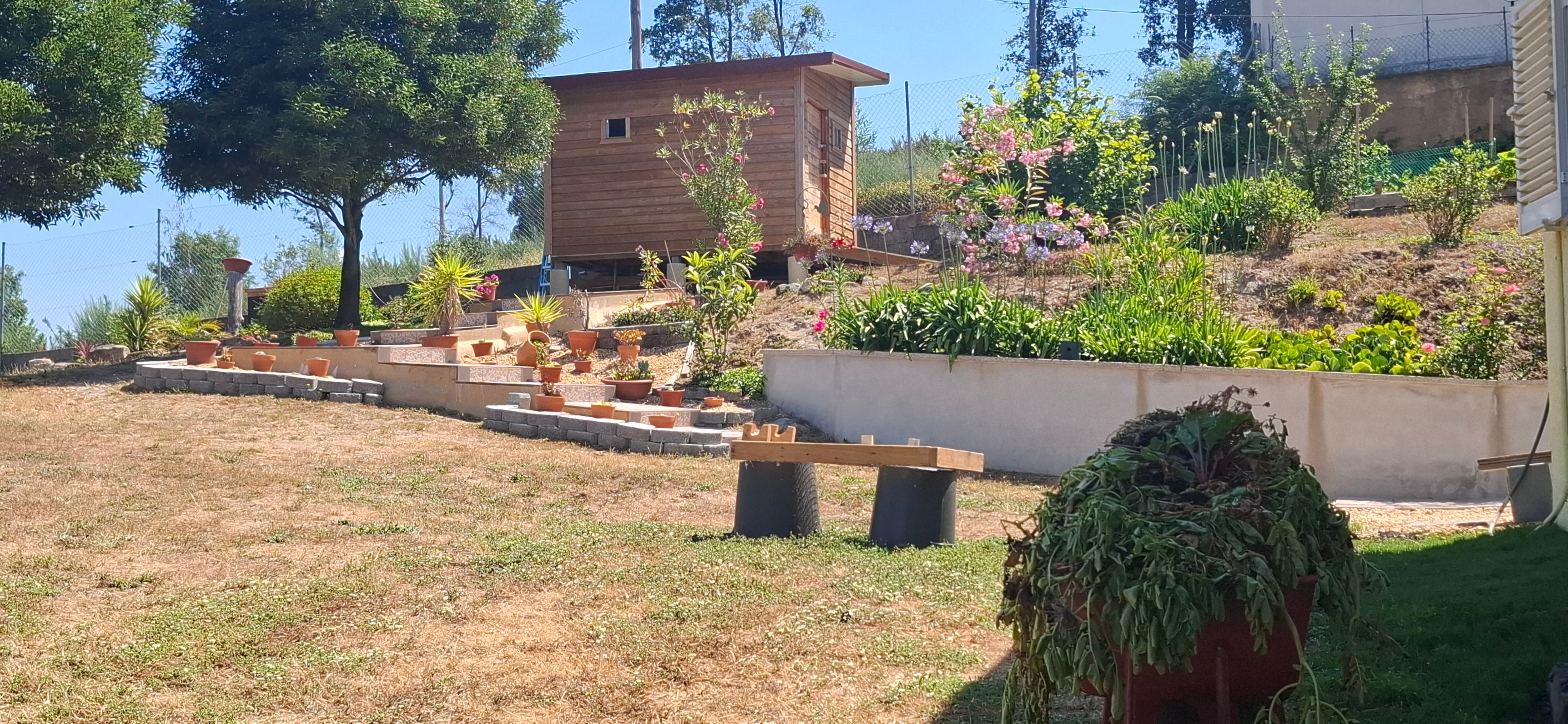 Immaculate 3-bedroom, 2-bath home with stunning views!