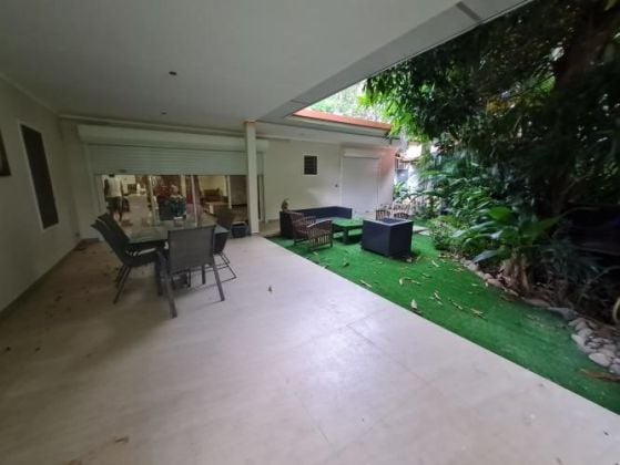 maison f4 de 216m² en location à Kone