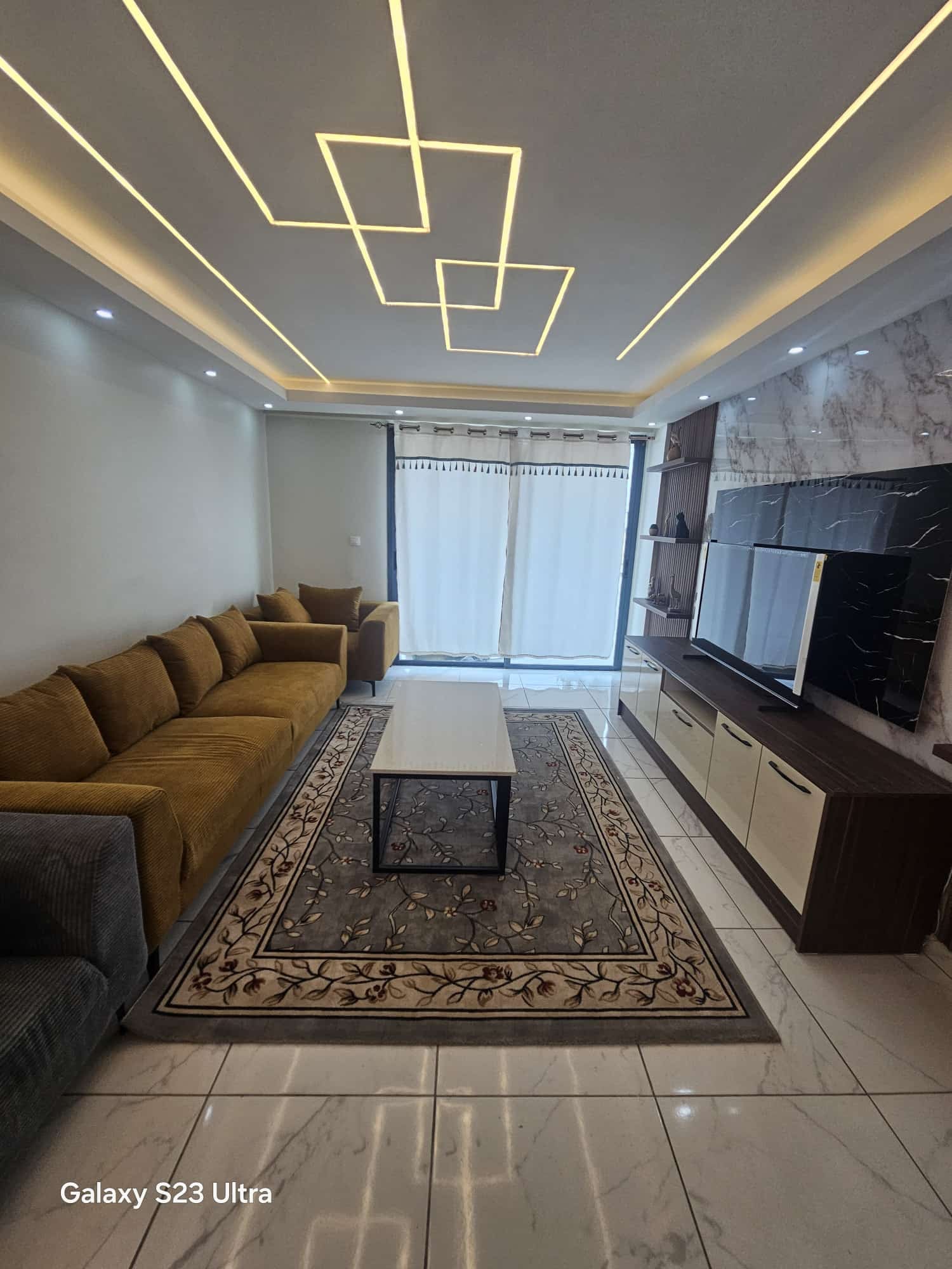 High-standard, fully furnished 3-room apartment in Cocody Riviera Faya Playce Market 