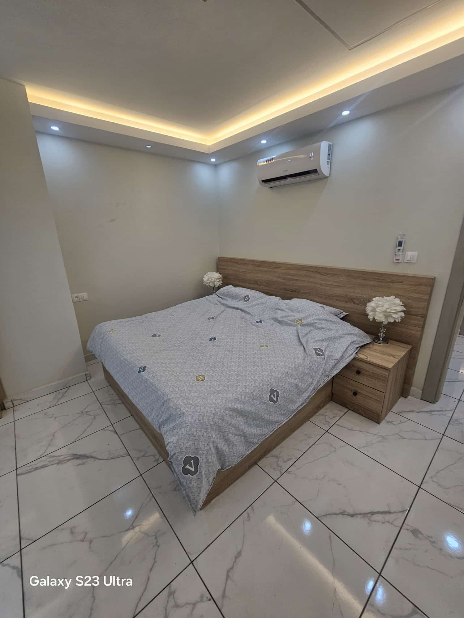 Furnished 3-room apartment for rent in Cocody Riviera Faya Playce Market, high standard, 70,000 FCFA/day