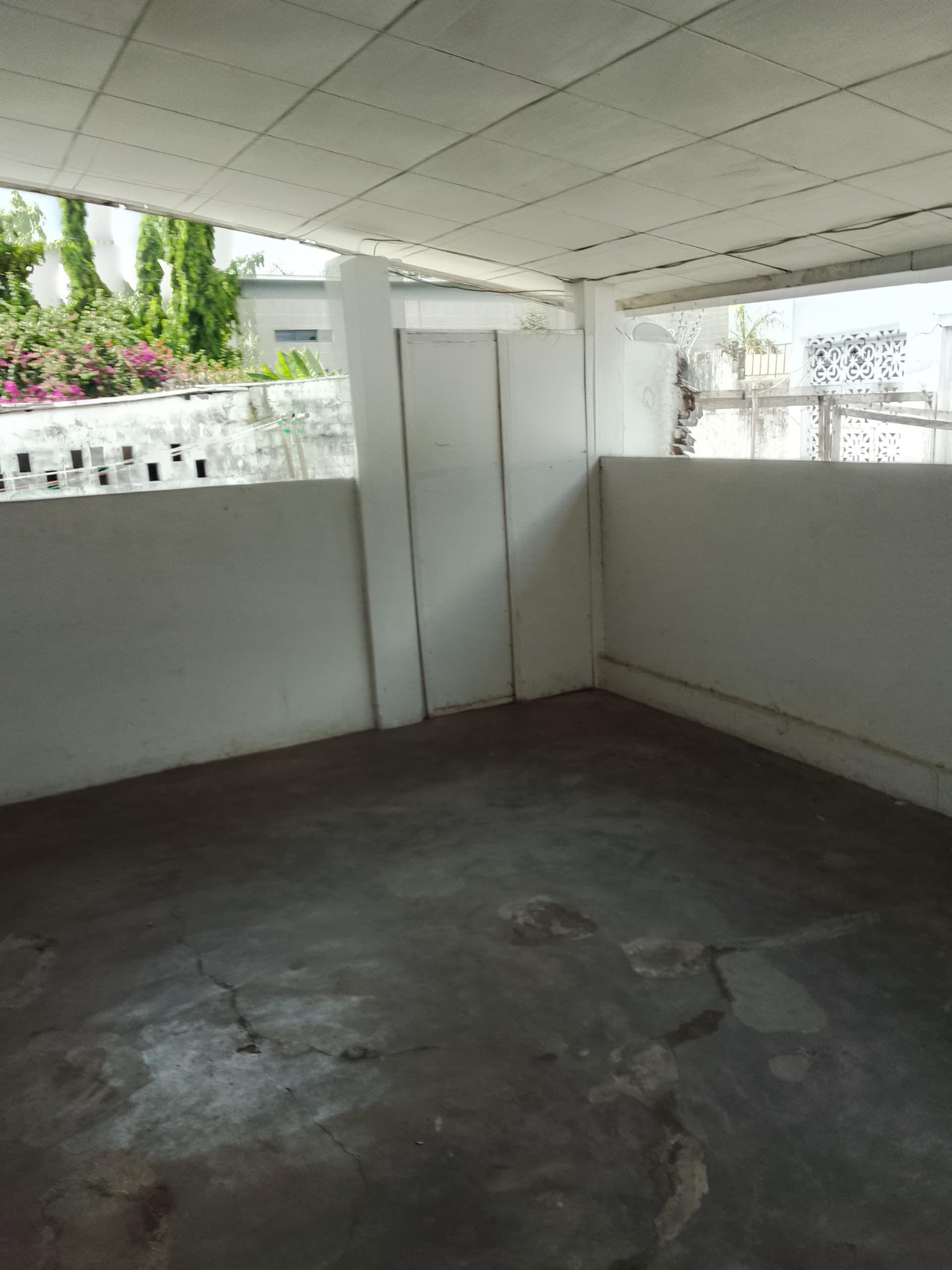 Vendons une villa basse a Cocody Danga