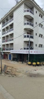 Yopougon millionnaire vente immeuble R+3