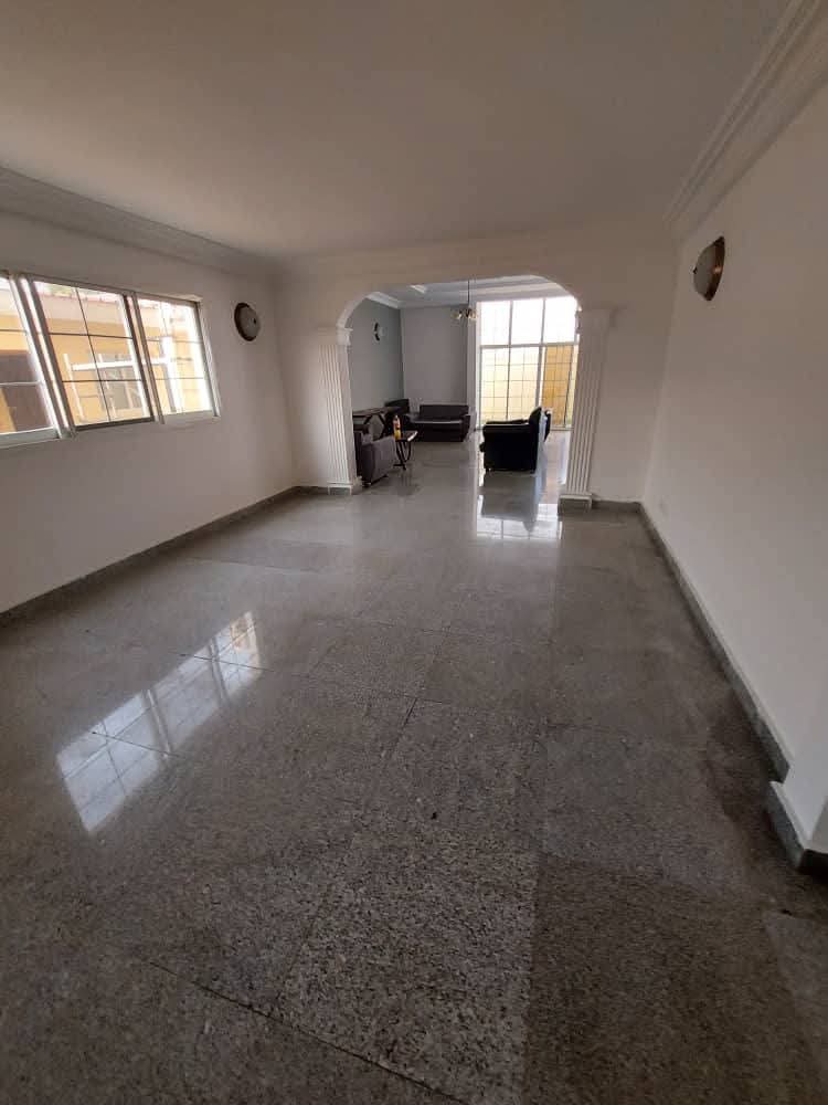 A louer villa duplex avec piscine à la Sablière 