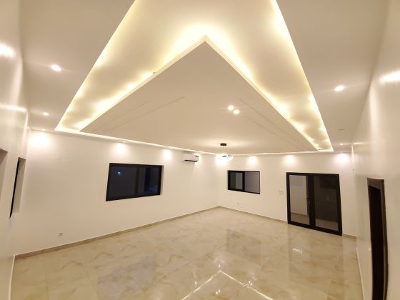 Luxury 4-room apartment for rent 