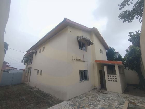 Villa duplex de 5 pièces en Location