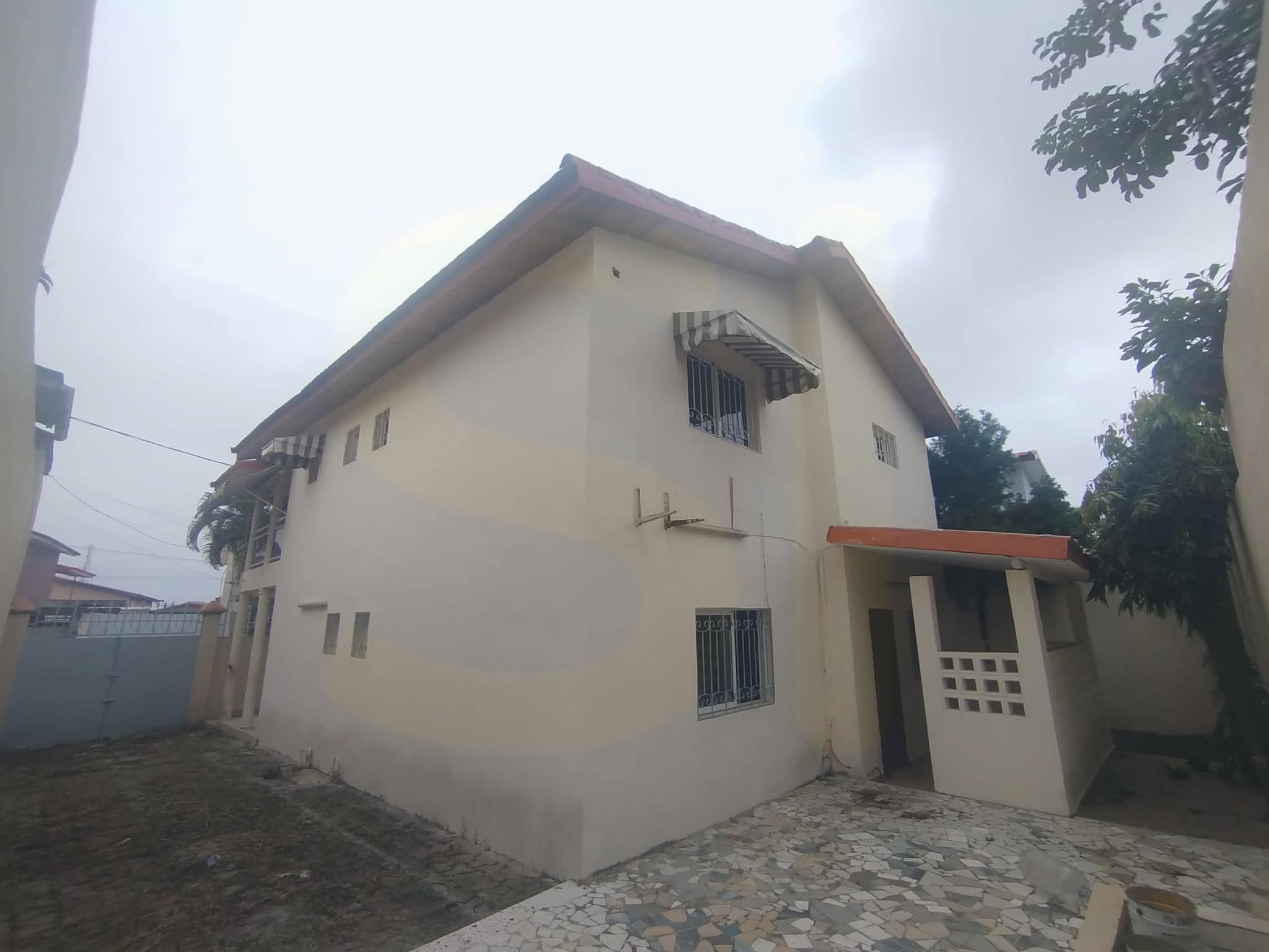 Villa duplex de 5 pièces en Location