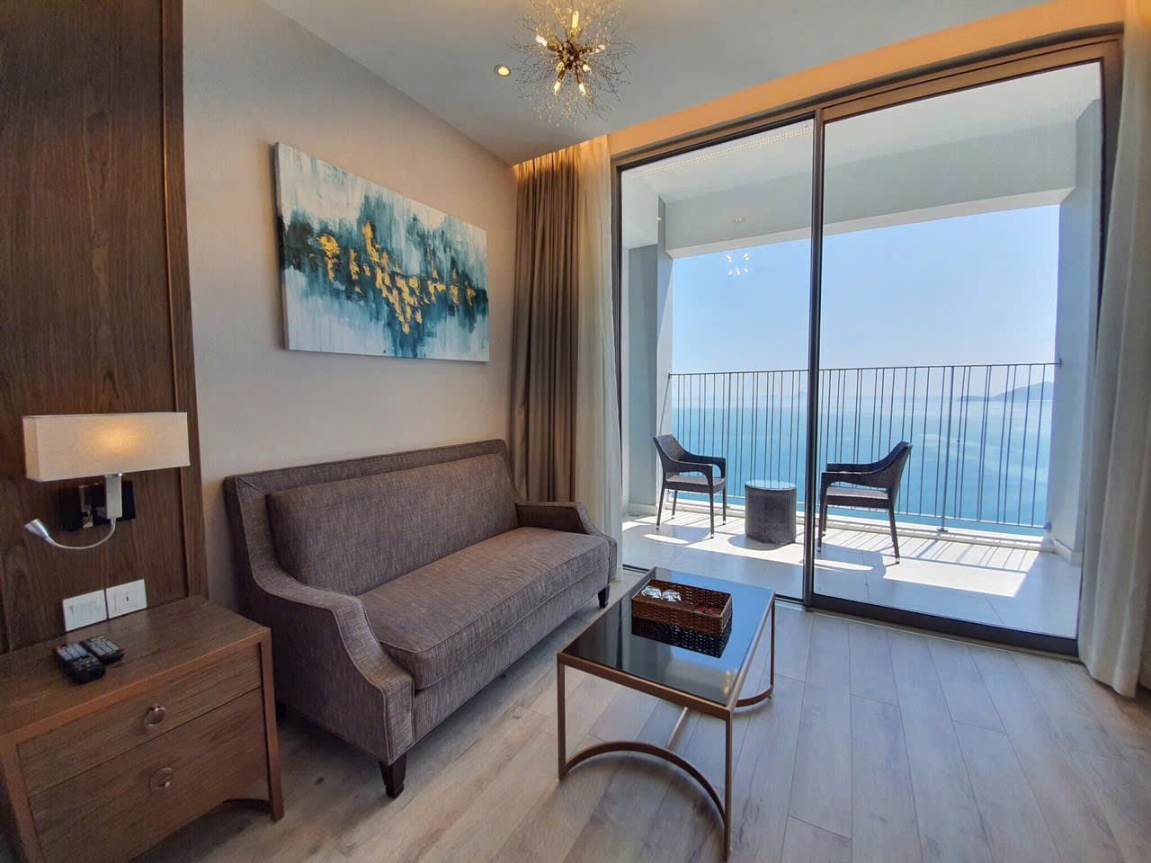 APPARTAMENTO DI LUSSO CON VISTA OCEANO IN AFFITTO – PANORAMA NHA TRANG
