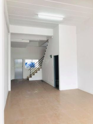 Commercial building for rent in North Pattaya – Nakluae on Railroad