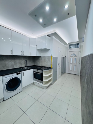 Se vende estudio totalmente reformado y listo para entrar a vivir en el ...