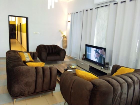 Furnished 4-room apartment for rent, Fidjrossè beach - Cotonou 