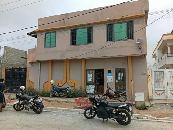 For sale, 7-room villa, Fidjrossè beach - Cotonou 