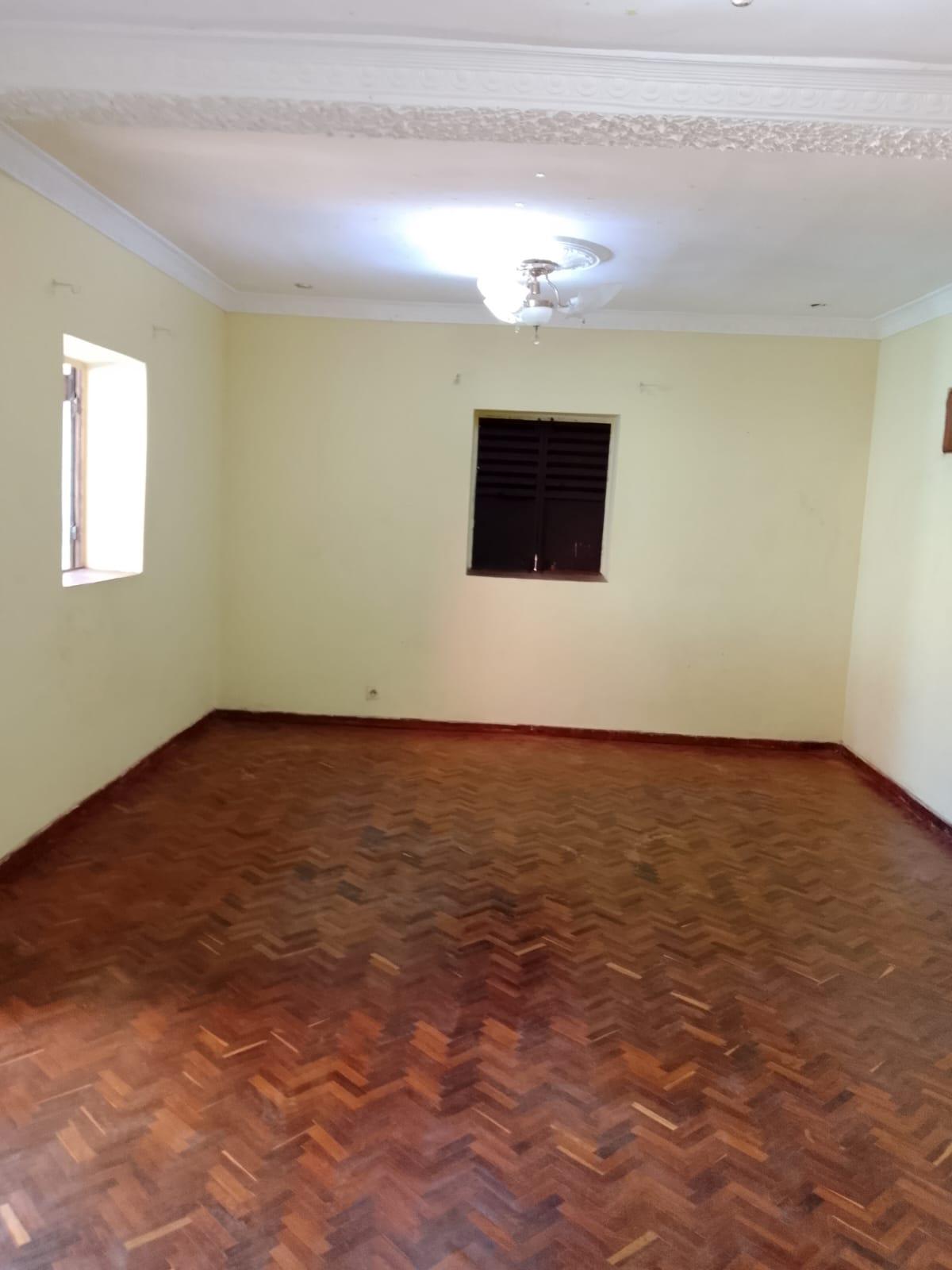 Beautiful house for sale with title and surveyed boundaries in Ambaniala Itaosy