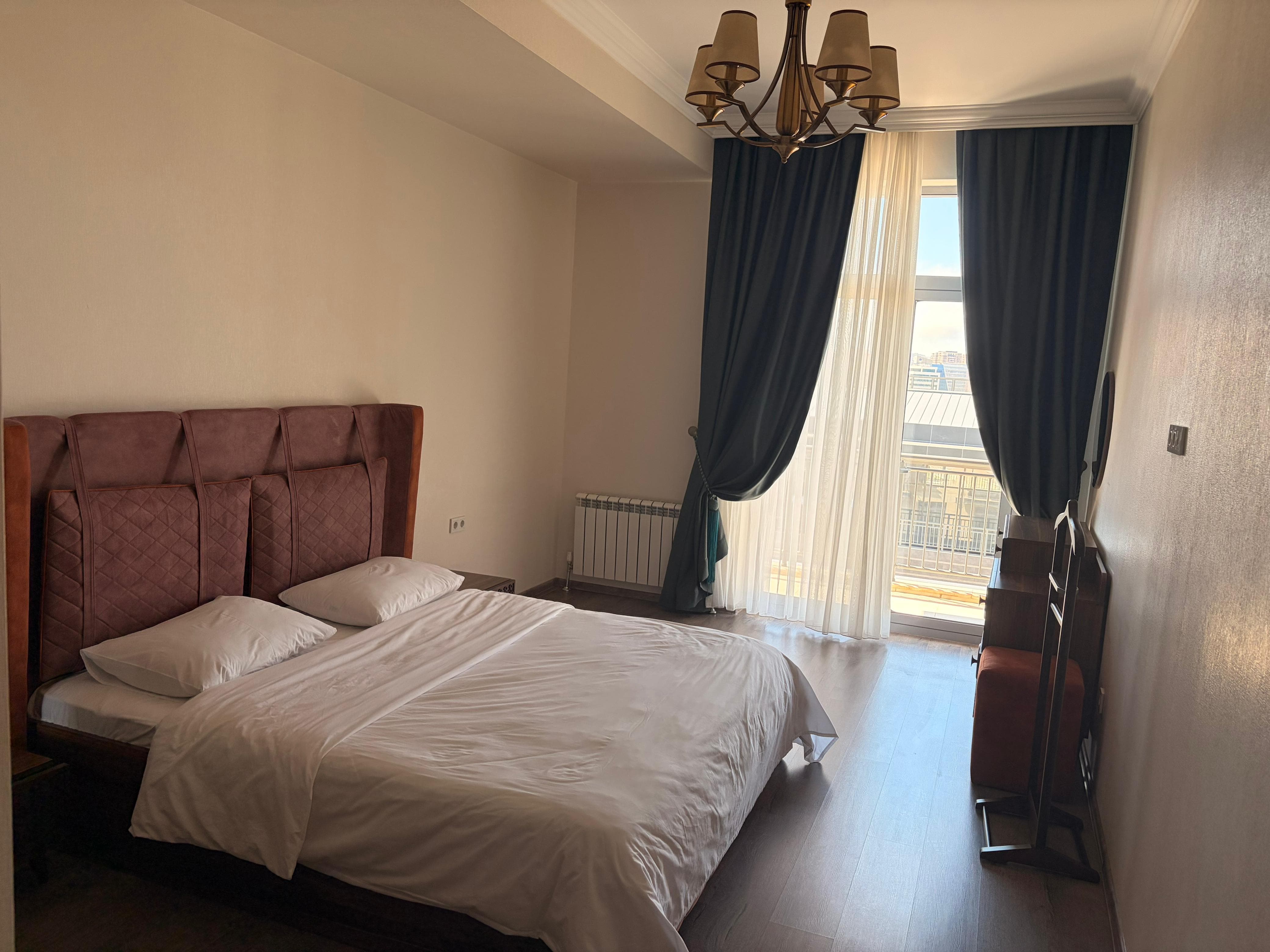2 bədroom modern apt in White City at Central Boulevard 