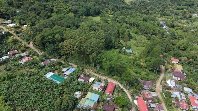 LAND READY TO BUILD WITH NATURAL CREEK 