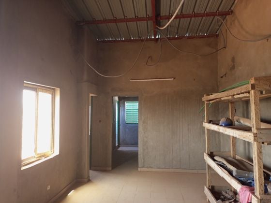 UN ENTREPOT D 'UNE SUPERFICIE DE 544 M² EN VENTE A LOUMBILA SUR ...