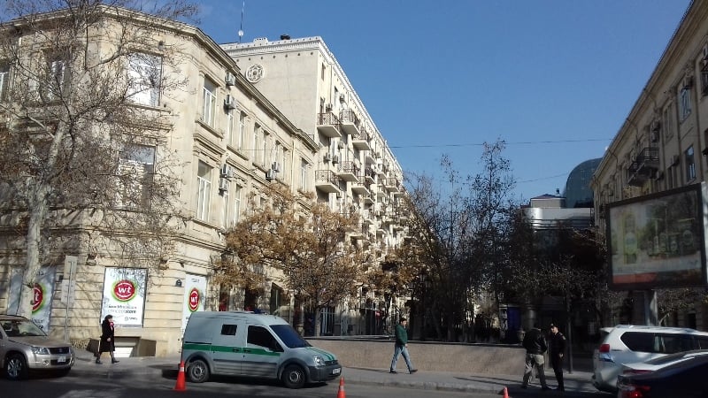 1 BDR flat on the street Nizami, Sahil metro