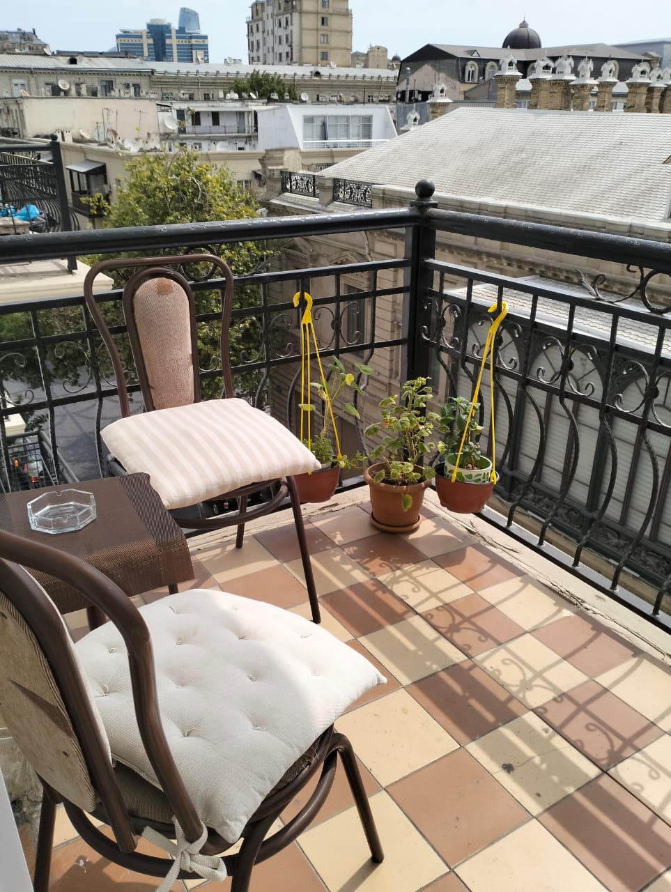 1 BDR flat at the Fountains square, 1st city center