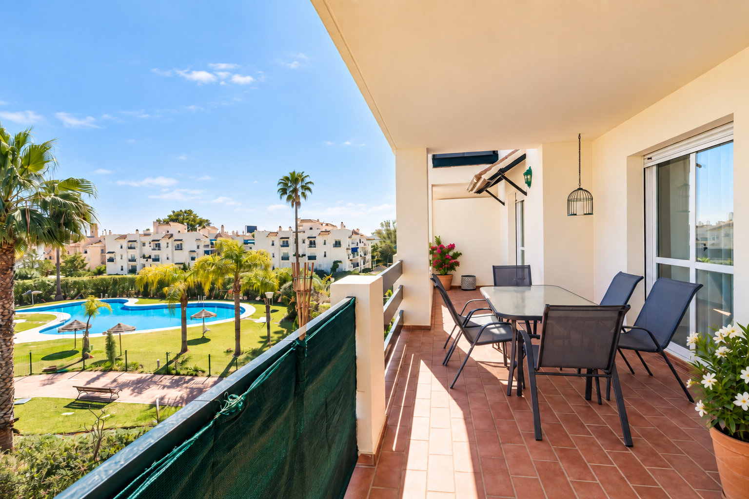 Furnished 2-Bed Seasonal Rental in Marbella