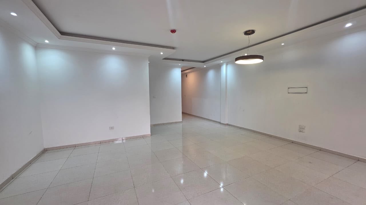 FOR SALE: MAGNIFICENT, SPACIOUS AND BRIGHT 3-BEDROOM APARTMENT IN KINSHASA-GOMBE